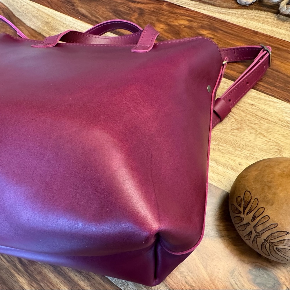 Portland Leather Crossbody Bag in Rich boysenberry - Picture 5 of 8
